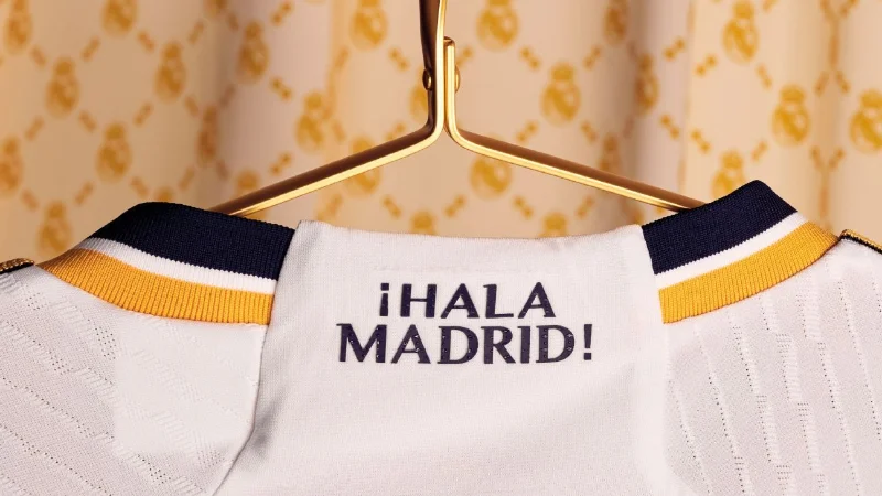 Hala Madrid được thu âm bởi chính các cầu thủ Real Madrid